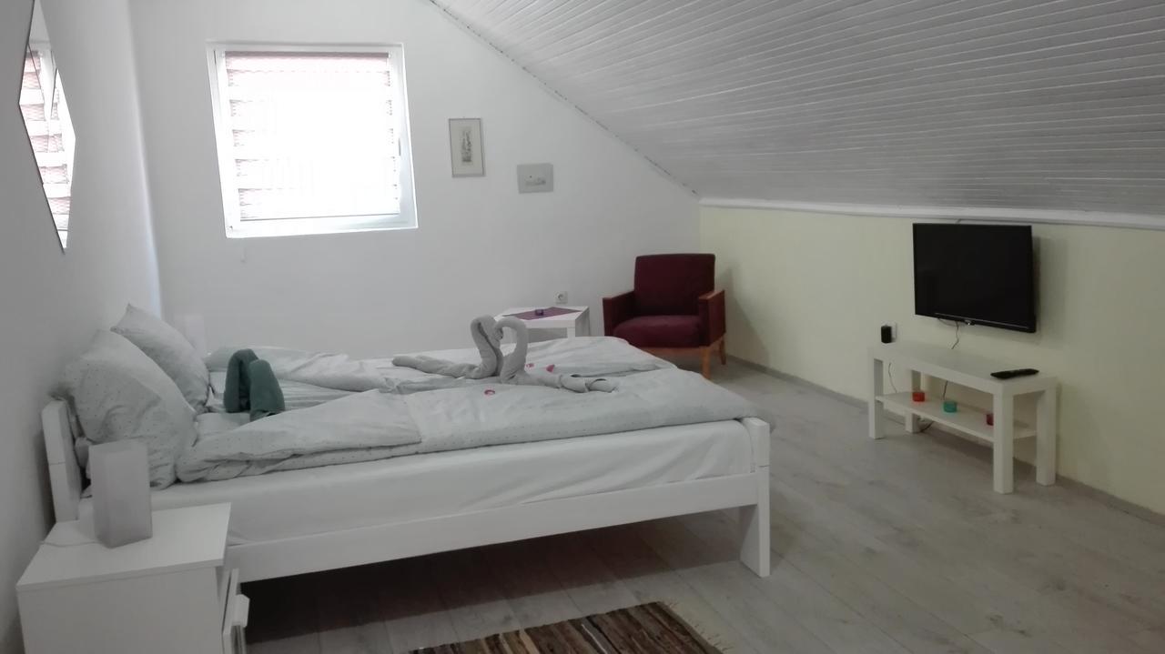 Apartment Dixy Belgrado Buitenkant foto