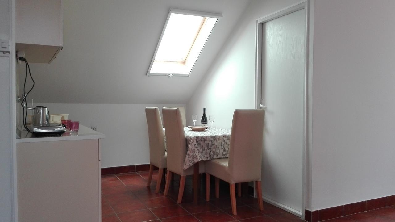 Apartment Dixy Belgrado Buitenkant foto